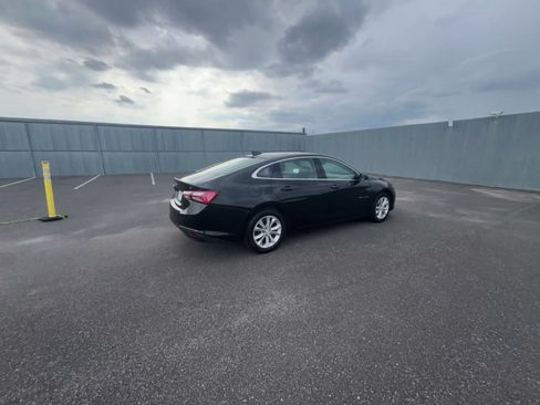 Used 2020 Chevrolet Malibu LT FWD image 13
