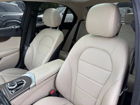 Used 2021 Mercedes-Benz C 300 Sedan image 11