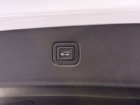 Used 2021 Chevrolet Blazer RS w/ Enhanced Convenience Package AWD/4WD image 5