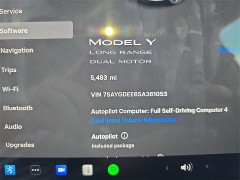 Used 2025 Tesla Model Y Long Range image 26
