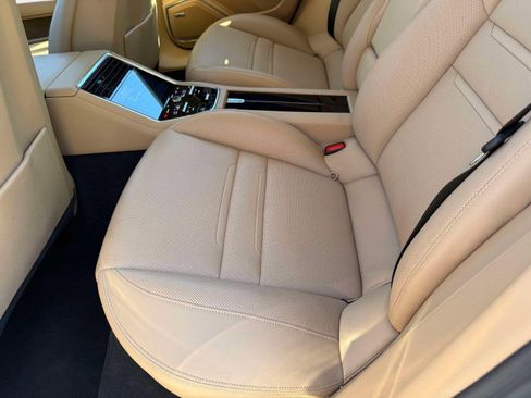 Used 2022 Porsche Panamera 4 AWD/4WD image 26