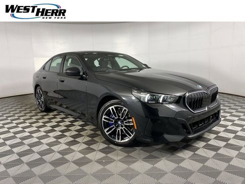 New 2026 BMW 530i xDrive w/ M Sport Package image 1