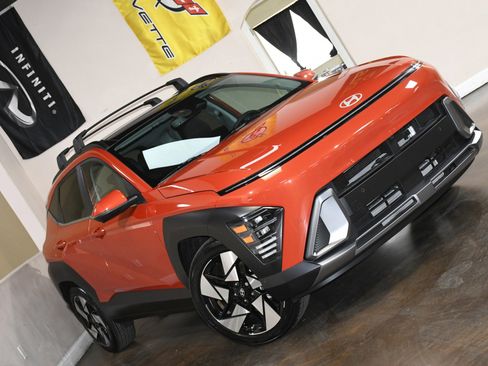Used 2024 Hyundai Kona Limited image 77