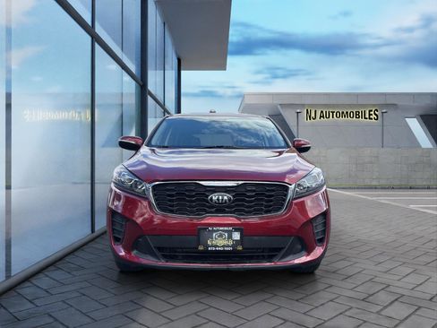 Used 2019 Kia Sorento AWD image 2
