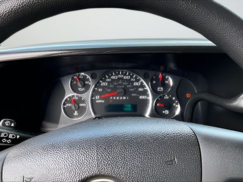 Used 2012 GMC Savana 2500 RWD image 10