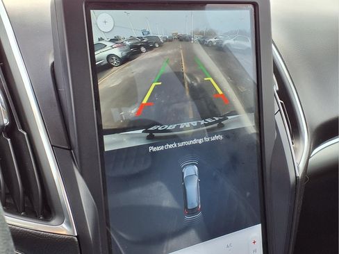 Used 2023 Ford Edge Titanium w/ Class II Trailer Tow Package AWD/4WD image 21