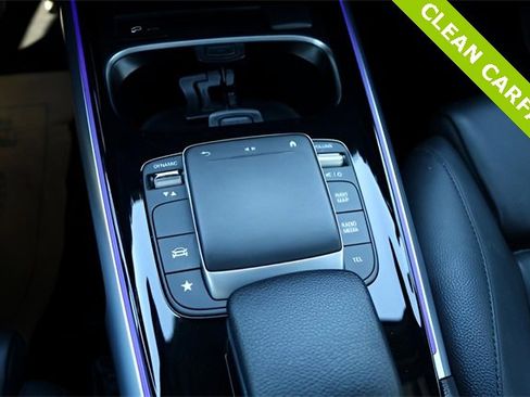 Used 2022 Mercedes-Benz GLB 250 image 23