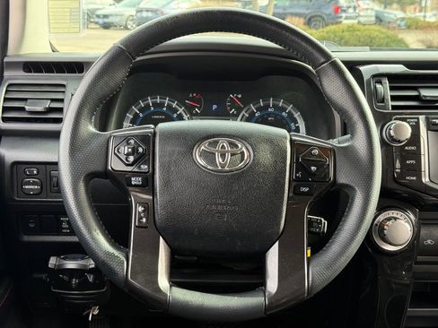 Used 2016 Toyota 4Runner Trail Premium image 18