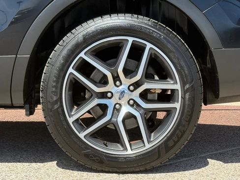 Used 2016 Ford Explorer Sport w/ Equipment Group 401A AWD/4WD image 27