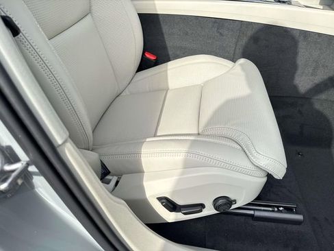 New 2026 Volvo XC60 B5 Ultra w/ Protection Package Premier image 15