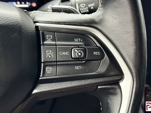 Used 2022 Jeep Grand Cherokee L Laredo image 30