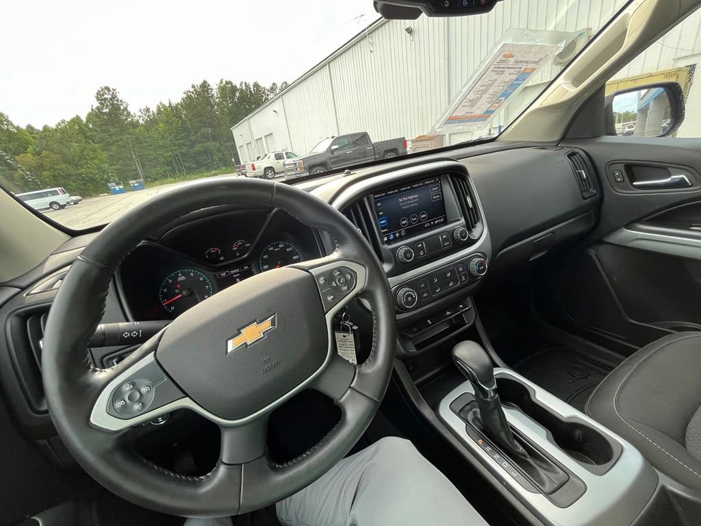 Used 2022 Chevrolet Colorado LT w/ LT Convenience Package AWD/4WD image 19