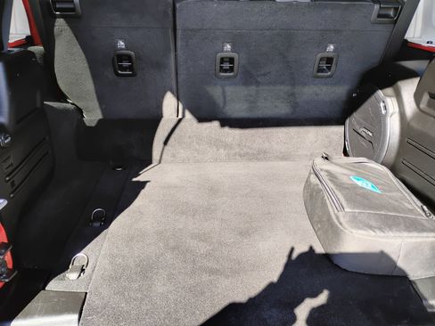 Used 2022 Jeep Wrangler Unlimited Sahara w/ Cold Weather Group image 22