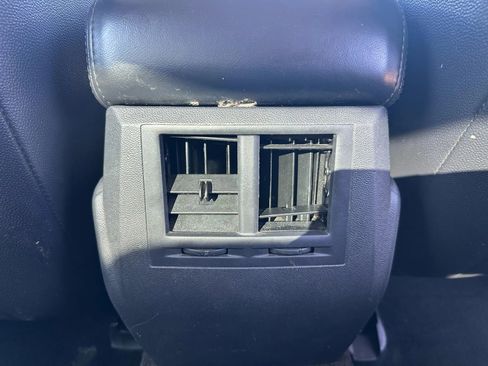 Used 2009 Chrysler 300 Touring image 19