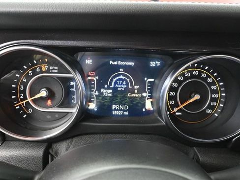 Used 2021 Jeep Wrangler Unlimited Sahara image 31