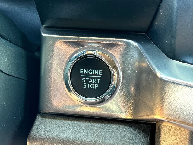 Used 2024 Ford F350 King Ranch AWD/4WD image 18