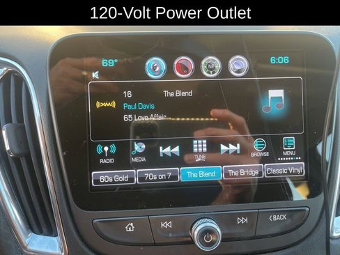 Used 2016 Chevrolet Malibu LT image 14