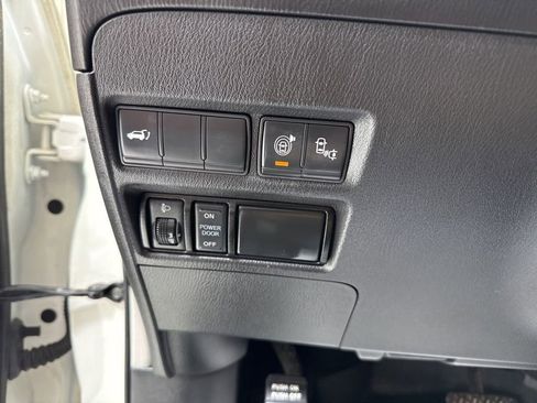 Used 2017 Nissan Armada Platinum w/ Captain Seat Package image 25