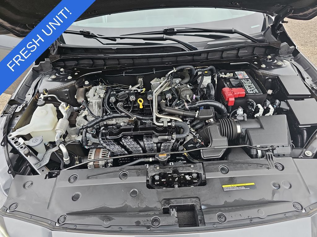 Used 2024 Nissan Altima 2.5 SV FWD image 28