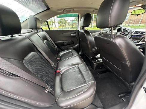Used 2020 Chevrolet Sonic Premier FWD image 24