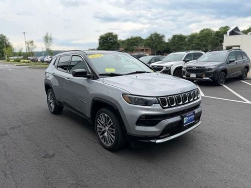 Used 2023 Jeep Compass Limited w/ Elite Group AWD/4WD image 4