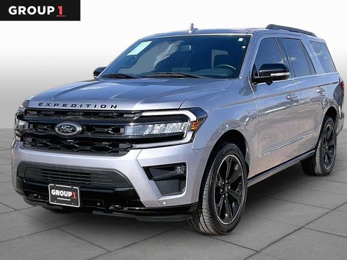 Used 2024 Ford Expedition Limited AWD/4WD image 1
