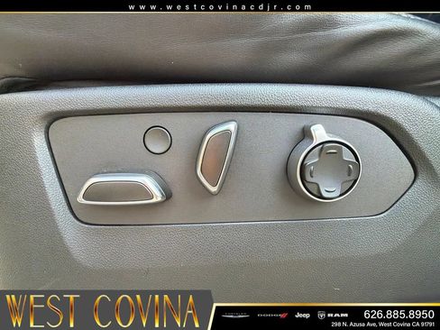 Used 2023 Cadillac Escalade V AWD/4WD image 16