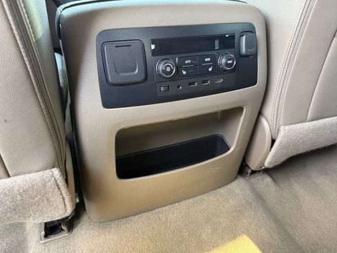 Used 2018 Chevrolet Tahoe LT w/ LT Signature Package AWD/4WD image 16