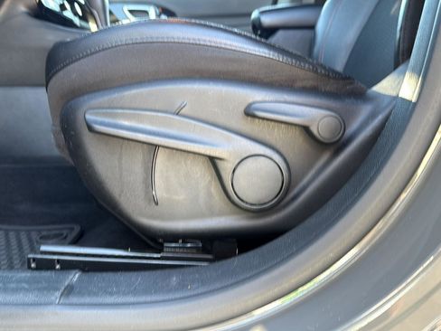 Used 2023 Jeep Compass Trailhawk image 33