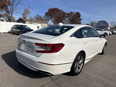 Used 2020 Honda Accord EX image 4