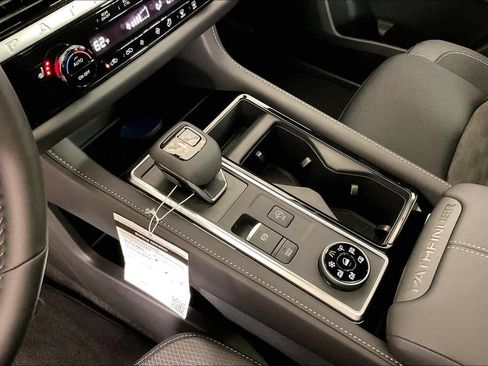 New 2026 Nissan Pathfinder SV AWD/4WD image 10