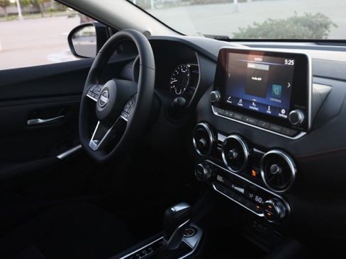 New 2025 Nissan Sentra SR image 19