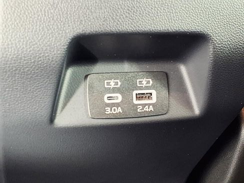 Used 2024 Subaru Crosstrek 2.0i Premium AWD/4WD image 13
