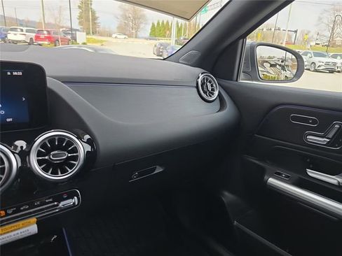 New 2026 Mercedes-Benz GLA 250 4MATIC image 26