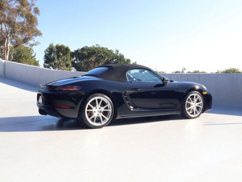Certified 2021 Porsche 718 Boxster w/ Premium Package RWD image 9
