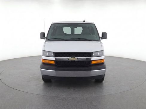 Used 2025 Chevrolet Express 2500 w/ Driver Convenience Package RWD image 5