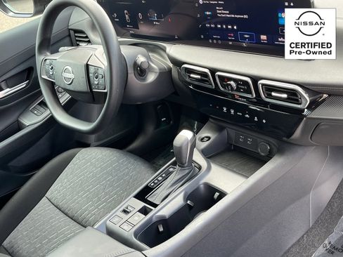Certified 2026 Nissan Sentra SV w/ Floor Mat Package FWD image 9