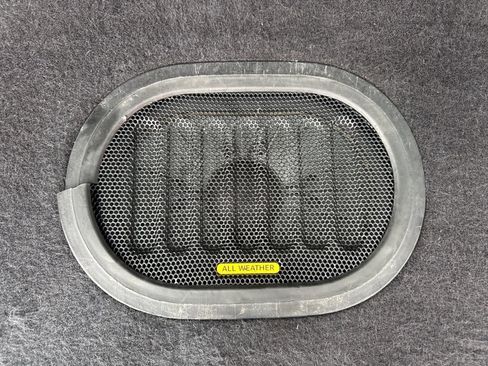 Used 2016 Jeep Wrangler Unlimited Rubicon w/ Connectivity Group image 9