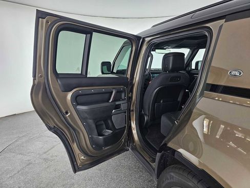 Used 2020 Land Rover Defender 110 X image 15