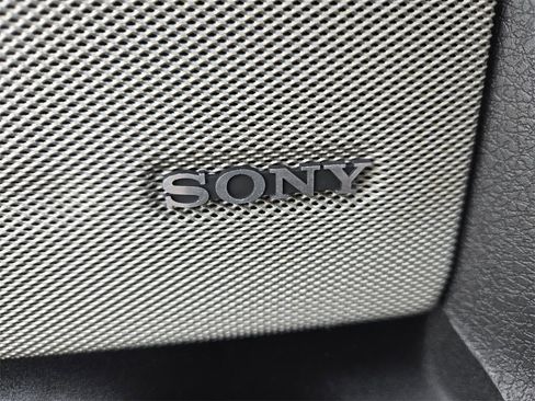 Used 2014 Ford F150 Platinum image 30