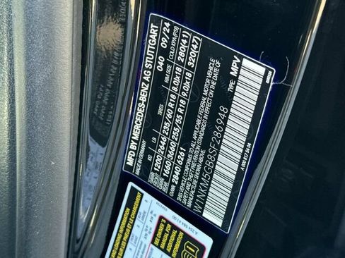 Used 2025 Mercedes-Benz GLC 350e 4MATIC image 38