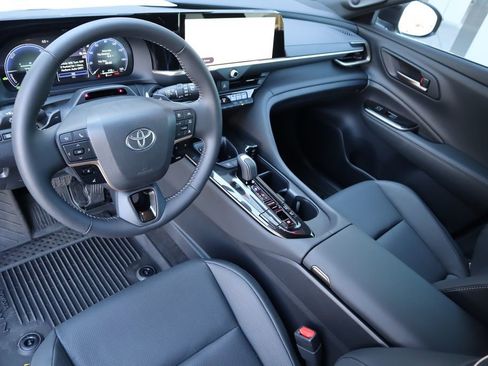 New 2026 Toyota Crown Signia w/ Advanced Technology Package image 9