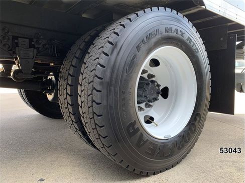 Used 2023 Ford F650 2WD Regular Cab Super Duty image 25