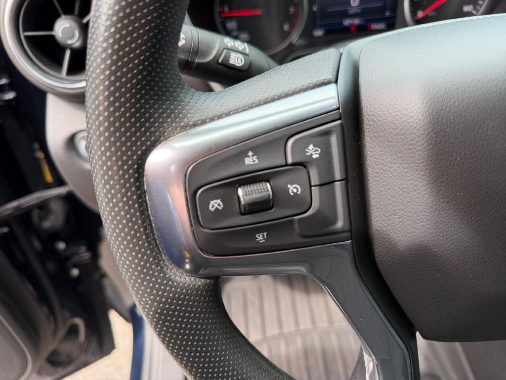 Used 2021 Chevrolet Blazer LT AWD/4WD image 16