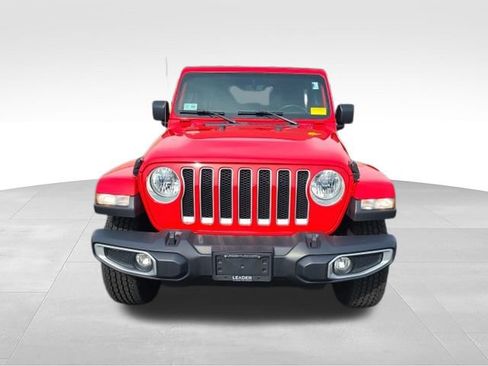 Used 2022 Jeep Wrangler Unlimited Sahara w/ Cold Weather Group AWD/4WD image 8