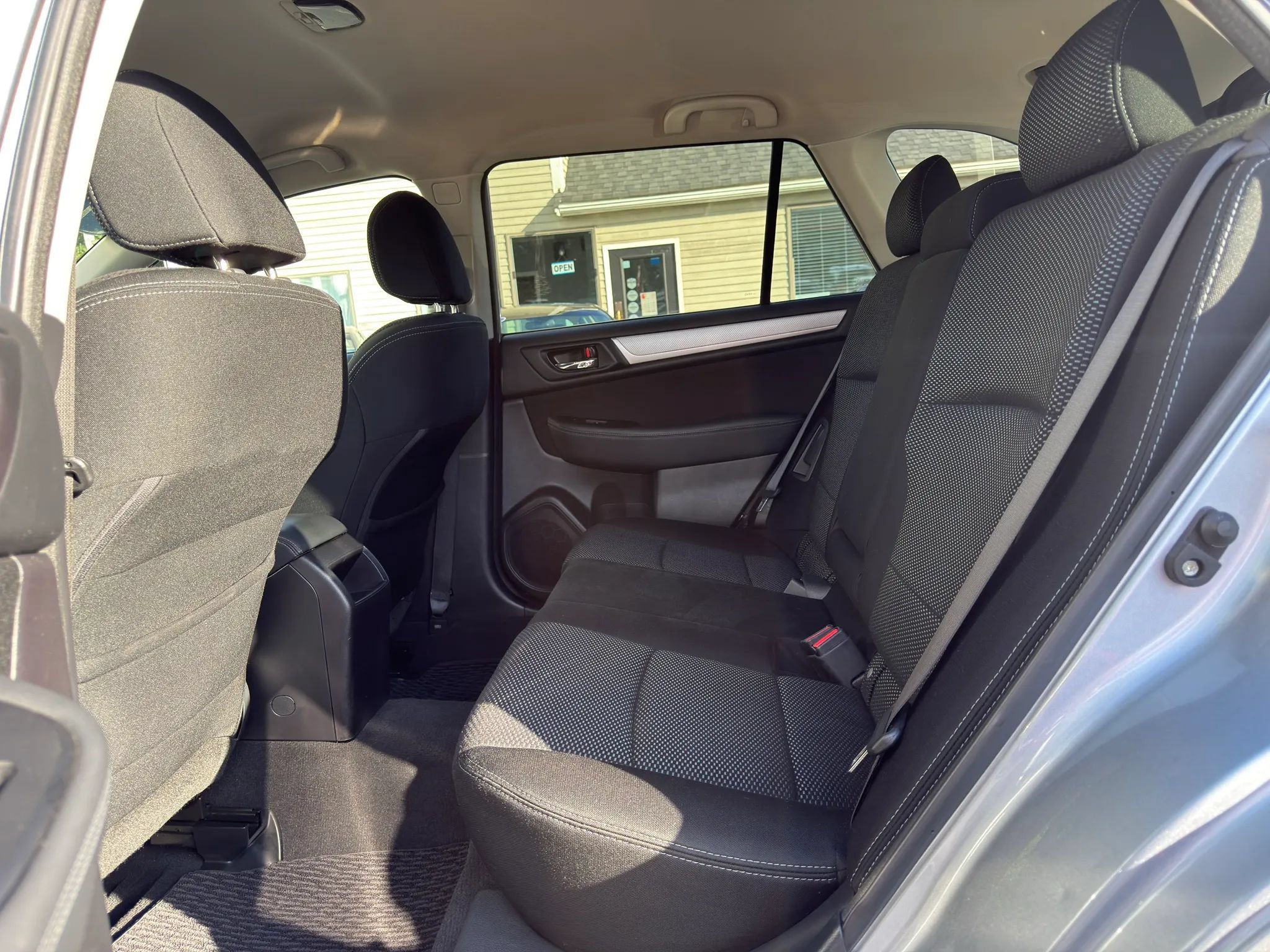 Used 2016 Subaru Outback 2.5i Premium AWD/4WD image 20