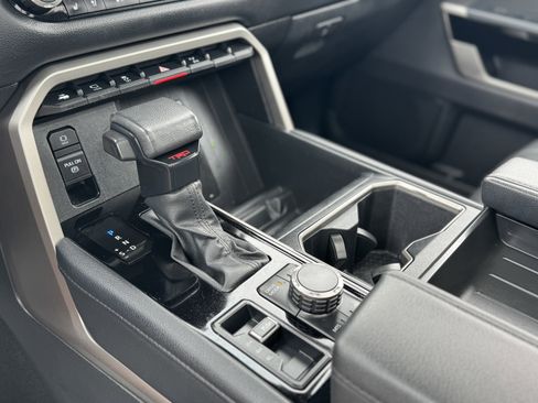 Used 2022 Toyota Tundra Limited w/ TRD Off-Road Package image 20