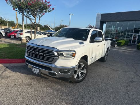 Used 2022 RAM 1500 Laramie AWD/4WD image 6