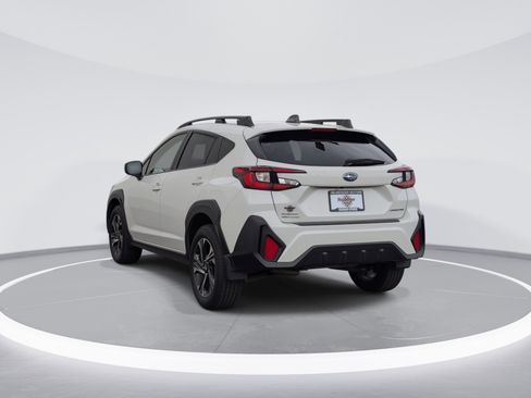 Used 2024 Subaru Crosstrek 2.0i Premium AWD/4WD image 5