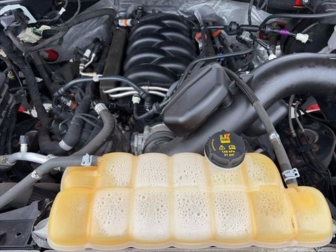 Used 2018 Ford F150 XLT w/ Equipment Group 302A Luxury image 30